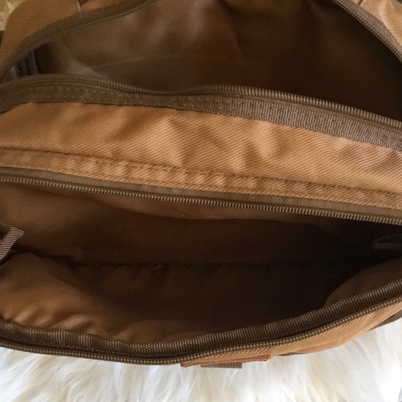 Pouches - Picture 7 of 8